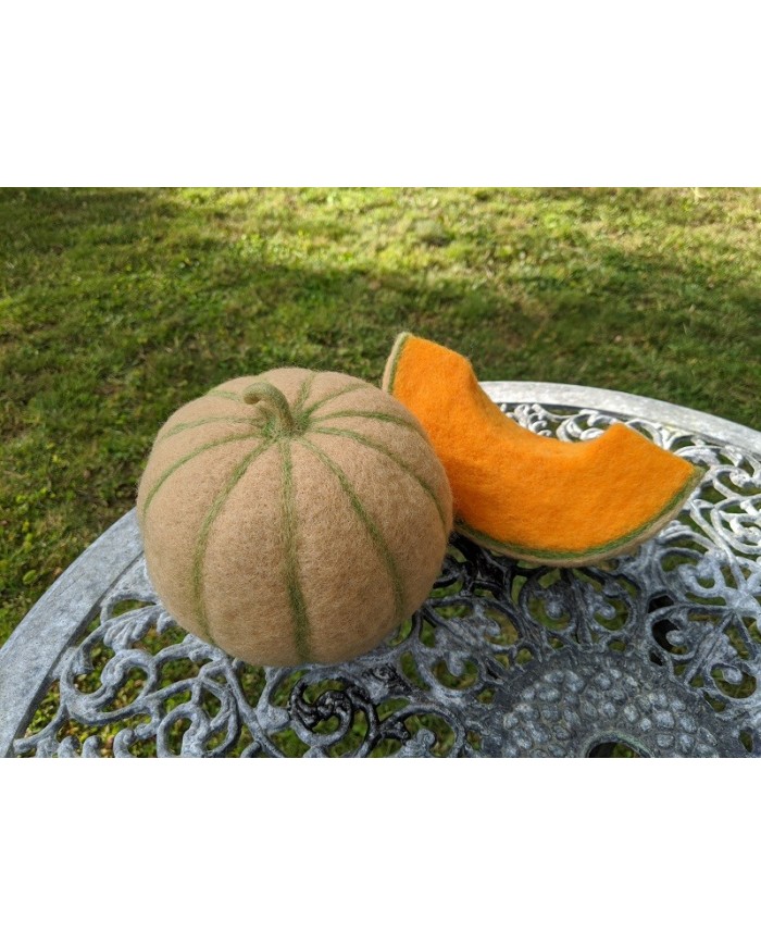 Apricot carded wool