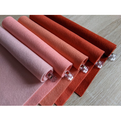 Soft pink pure wool felt coupon 20 X 30 cm