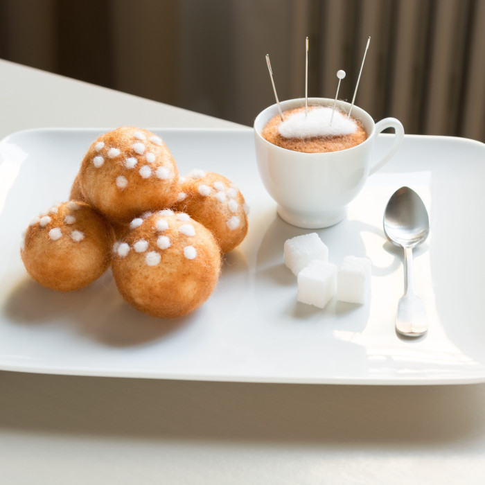 Kit chouquettes feutrées en laine cardée