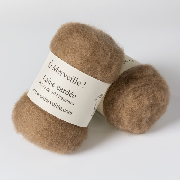 Beige carded wool