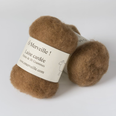 Carded wool hazelnut