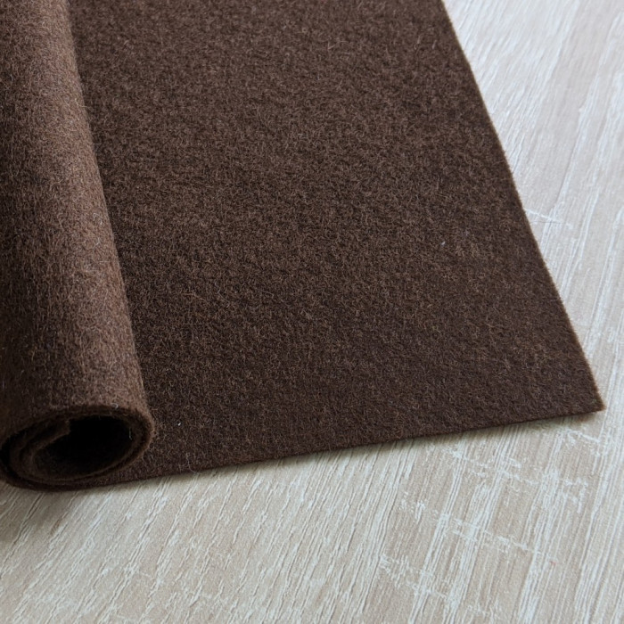 Feutrine pure laine marron foncé coupon 20 X 30