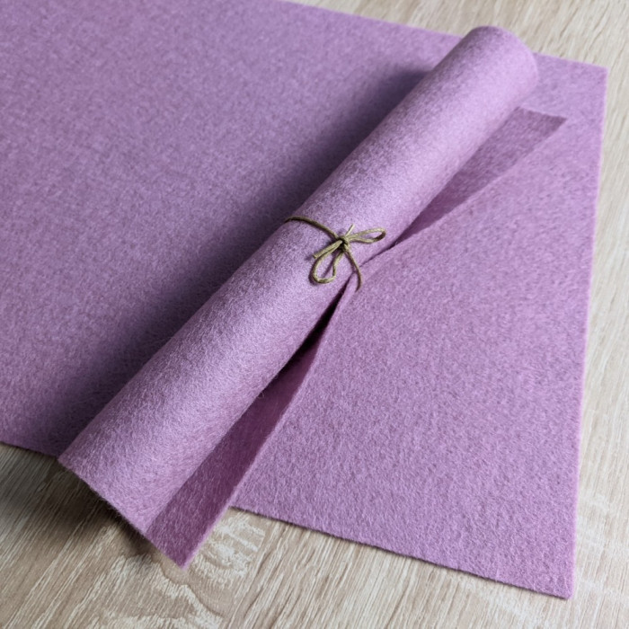 Feutrine pure laine mauve coupon 20 X 30 cm