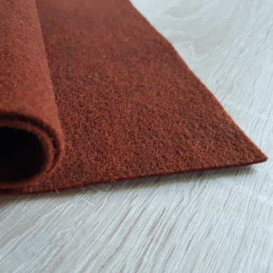 Chestnut wool felt coupon 30 x 30 cm