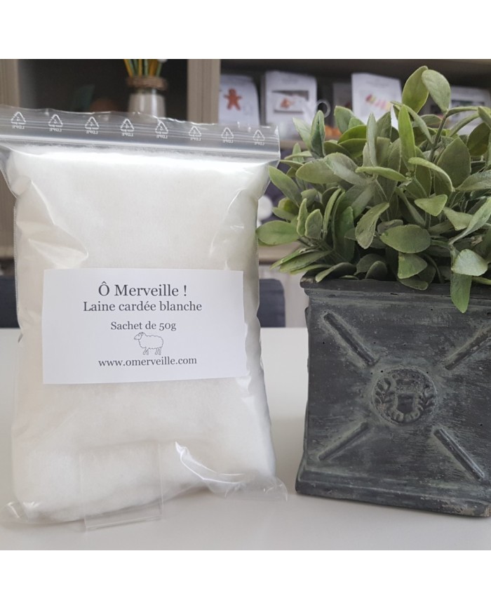 Witte gekaarde wollen zak van 50 g