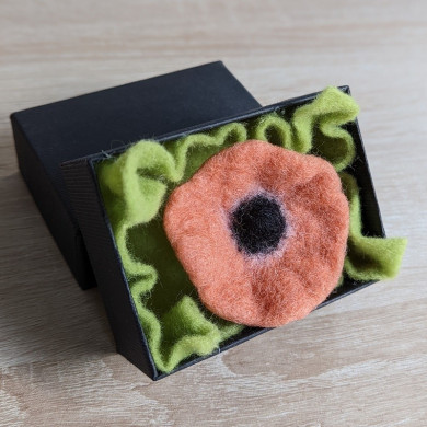 Felted flower: Pale pink anemone