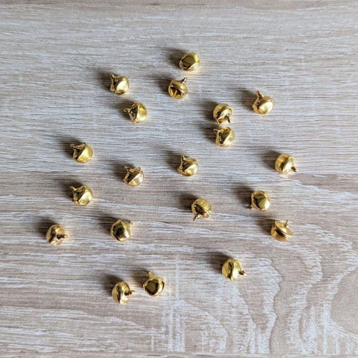 20 kleine gouden belletjes