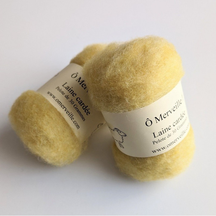 Heather yellow carded wool