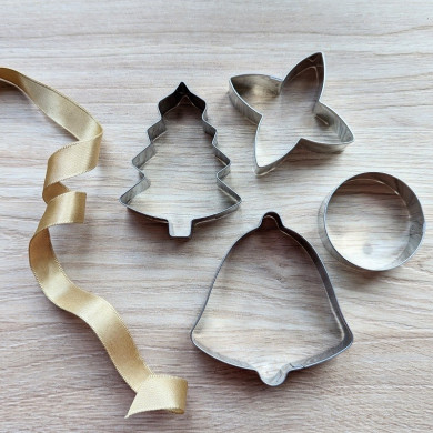 Set of 4 CHRISTMAS cookie cutters