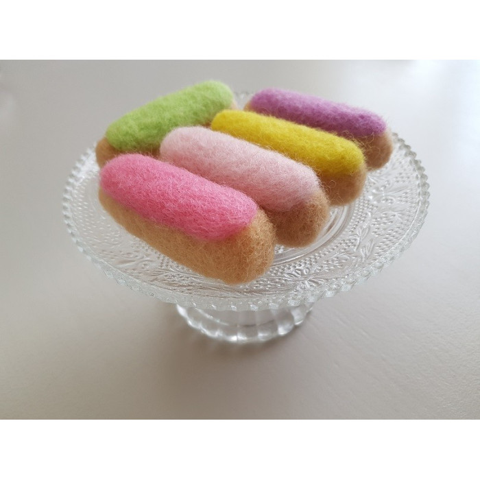 Carded wool biscuit