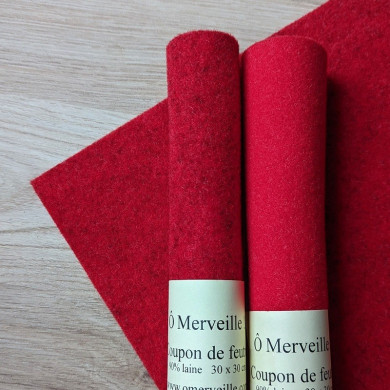 Heather red wool felt coupon 30 x 30 cm