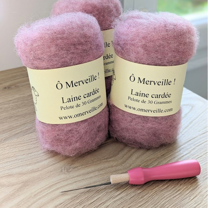 Heather pink carded wool