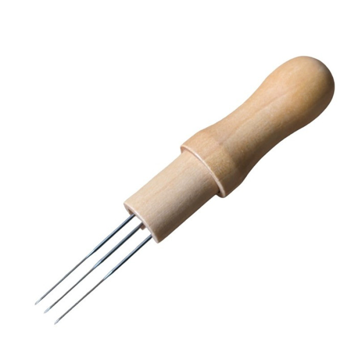 Wooden felting handle for 3 needles