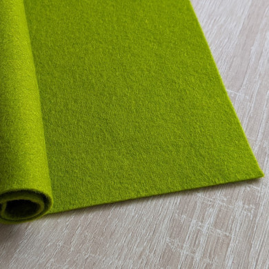 Pure wool felt, moss green, large coupon, 25 x 60 cm