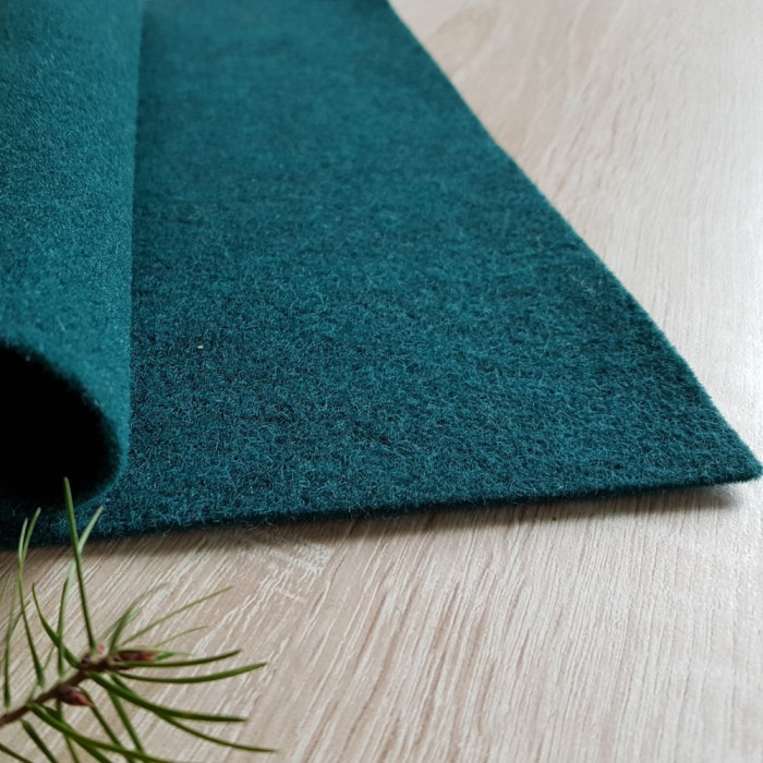 Coupon of peacock blue wool felt 50 x 75 cm