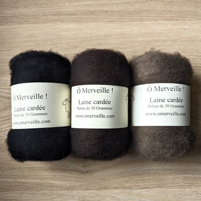 Coffee carded wool