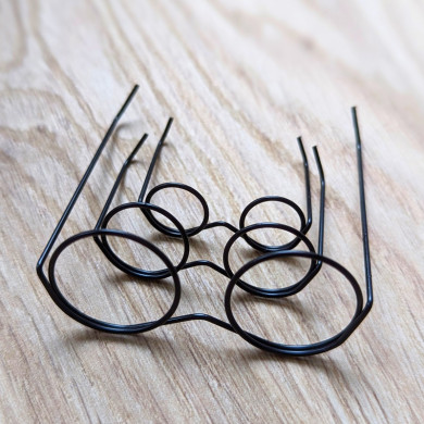 2 paires de lunettes miniatures en métal noir modèle 3,5 cm