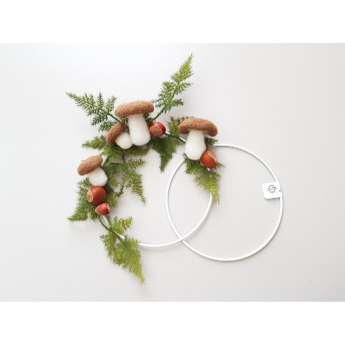 White painted metal circle 15 cm in diameter