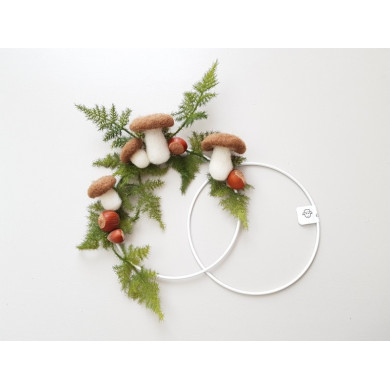 White painted metal circle 15 cm in diameter