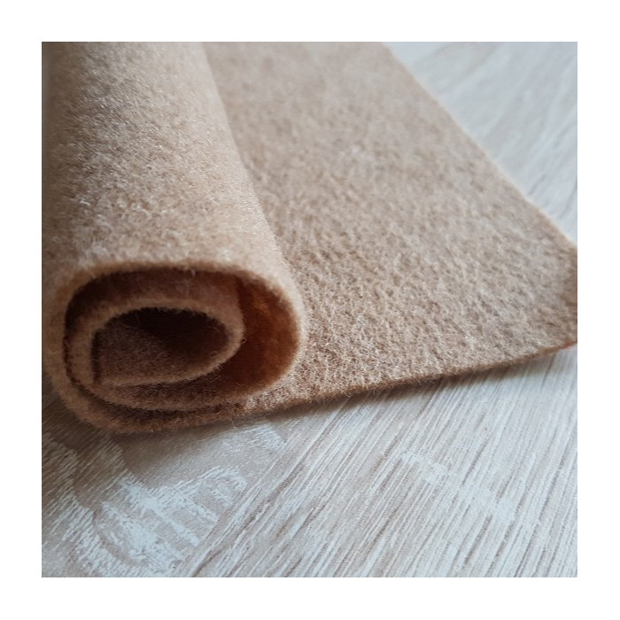 Coupon de feutre de laine camel 50 x 75 cm