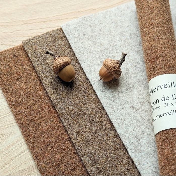 Coupon de feutre de laine beige chiné 50 x 75 cm