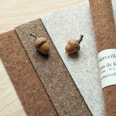 Coupon de feutre de laine beige chiné 50 x 75 cm
