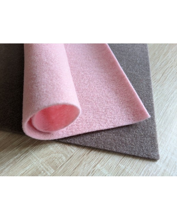 Tapis En Feutre De Laine Pour Cheval - Format 32x32 Et 30x30 - Qualité Supérieure