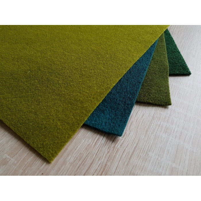 Khaki green wool felt coupon 30 x 30 cm